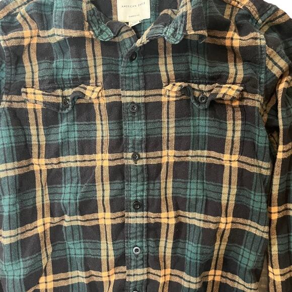 American Eagle Mens Button Down Small Classic Fit Long Sleeve Green Tan Plaid - Picture 2 of 6